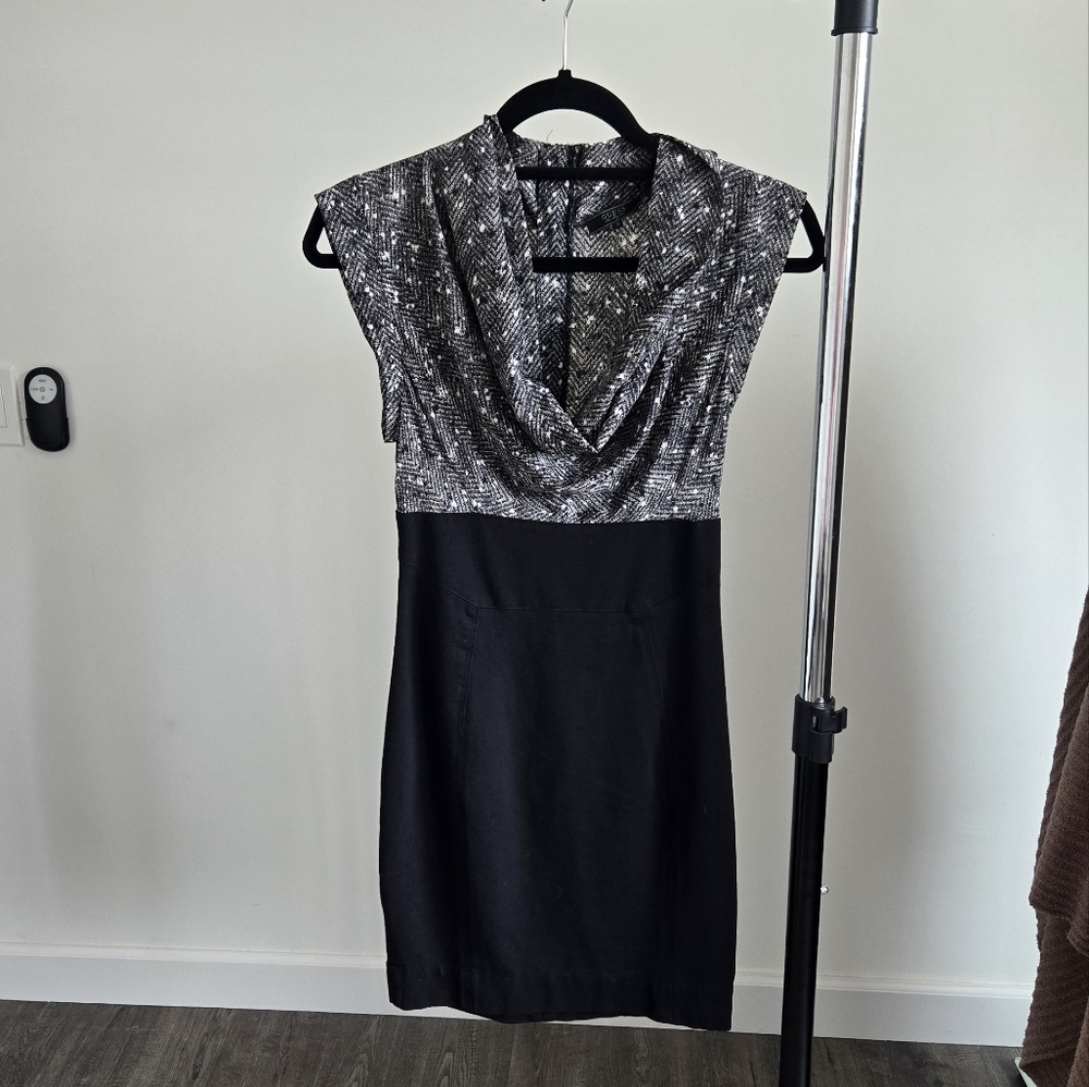 Guess Scoop neck mini dress